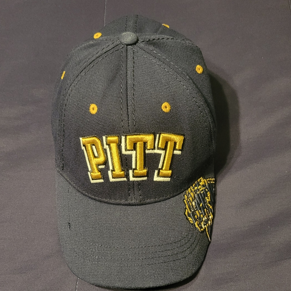 PITTSBURGH one Fits All BLACK and Gold Cap